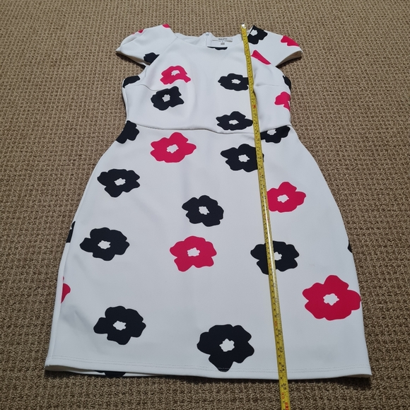 Bailey44 Pop Floral Print Neoprene Like Bendable Cap Sleeve Sheath Dress Size M - Picture 15 of 15